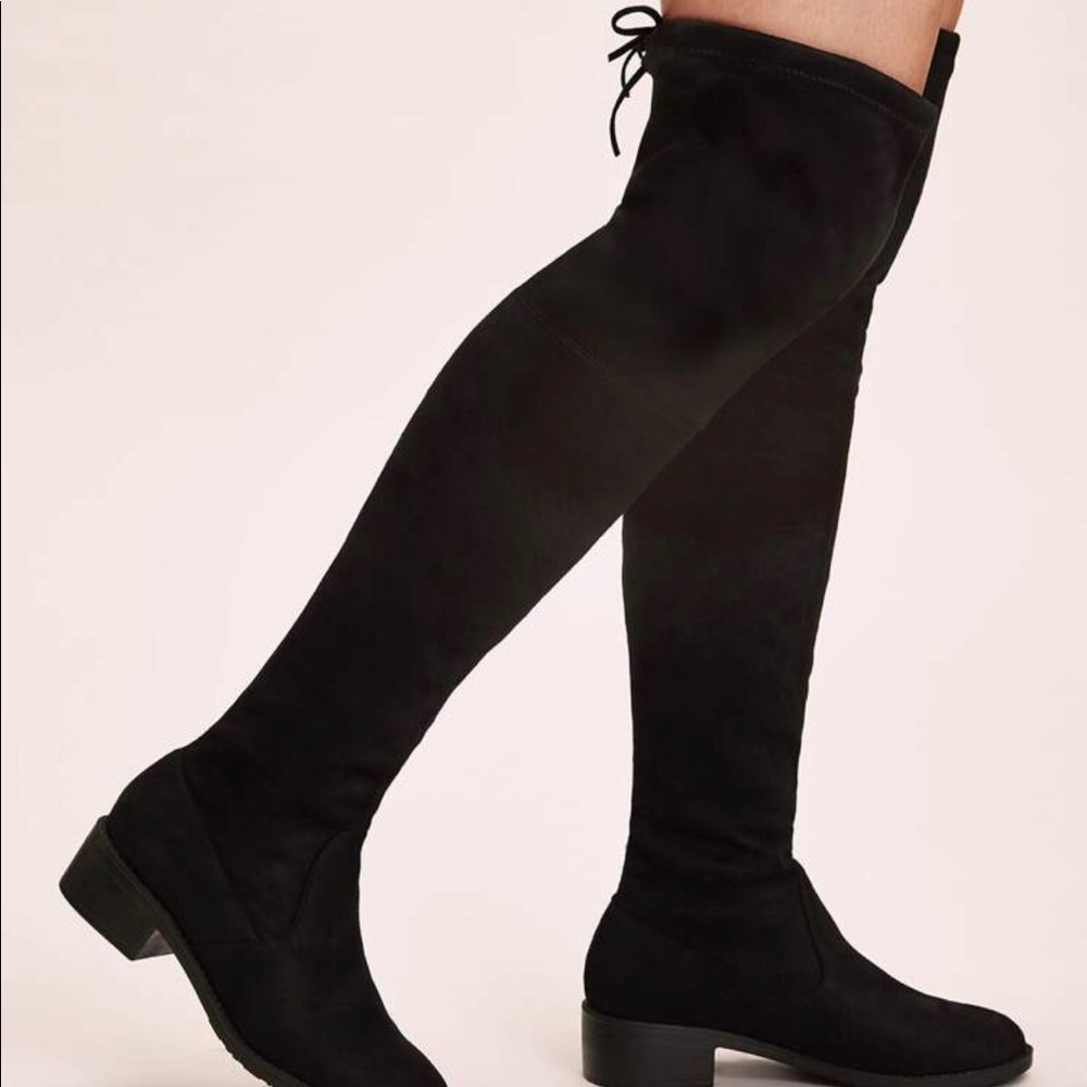 Black Knee High Fitted Boots